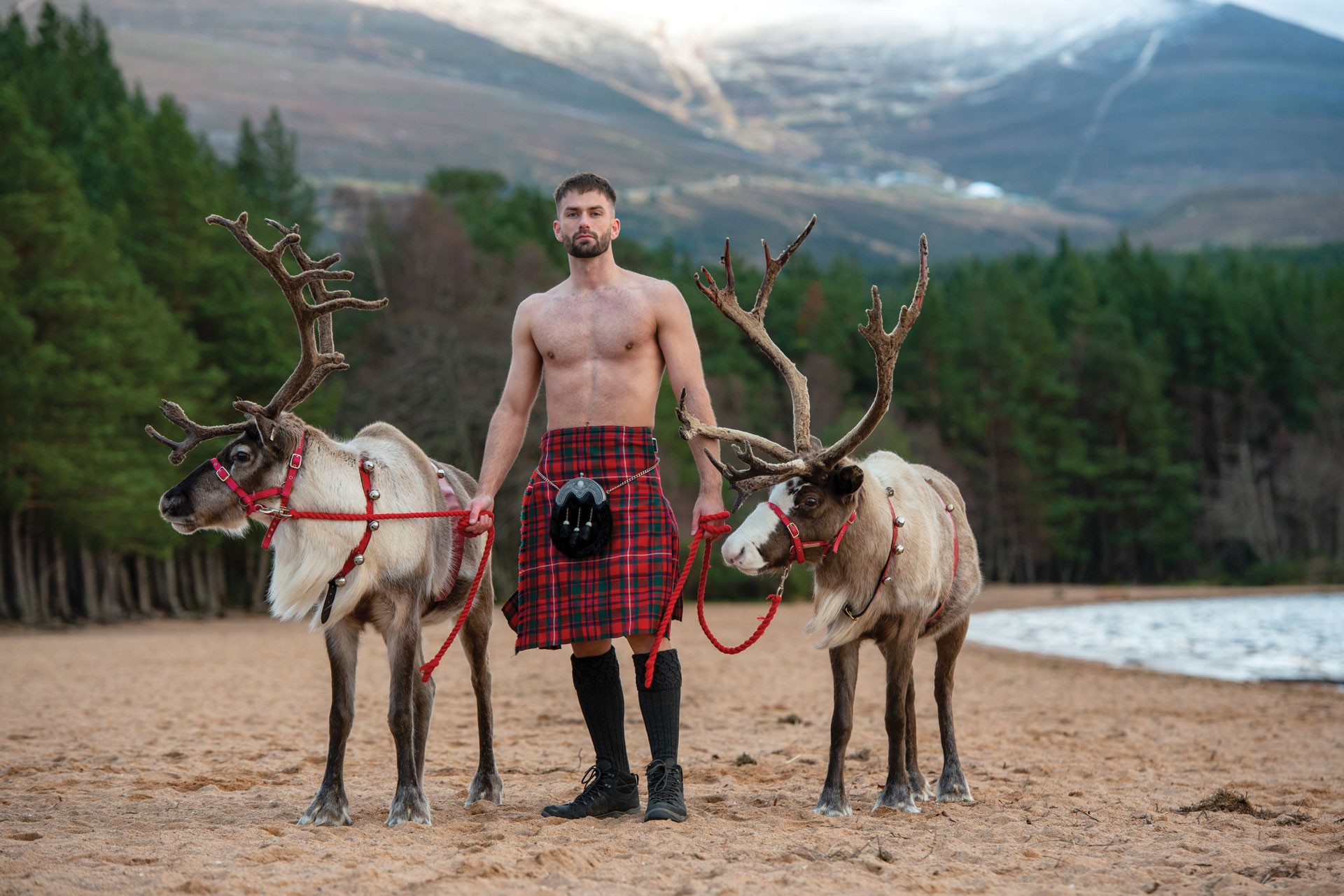 12-December—Loch-Morlich-7